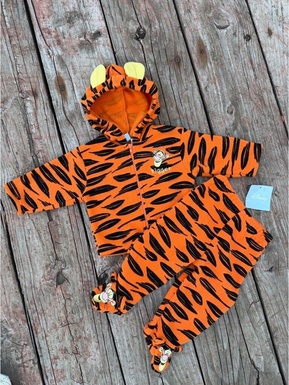 Y2K Vintage Baby Winnie the Pooh Tigger Outfit Size 6/9 Months